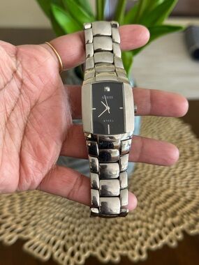 GUESS Steel Silver Men's Bracelet Watch - Silver